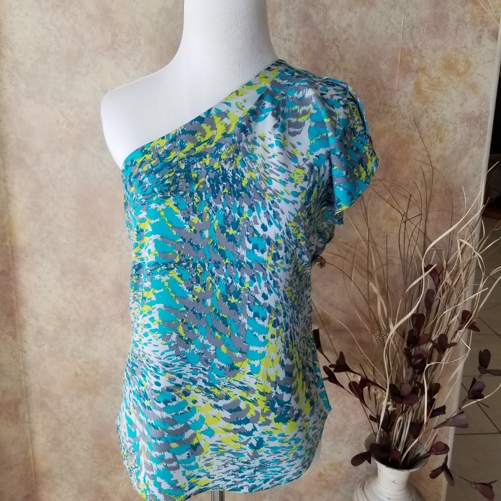 3 for $15 Banana Rep One Shoulder Printed Blous…
